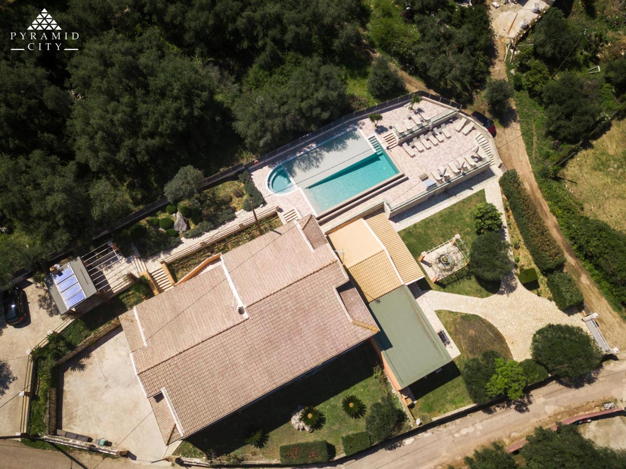 Pyramid City Apartments Άγιος Σπυρίδωνας Εξωτερικό φωτογραφία