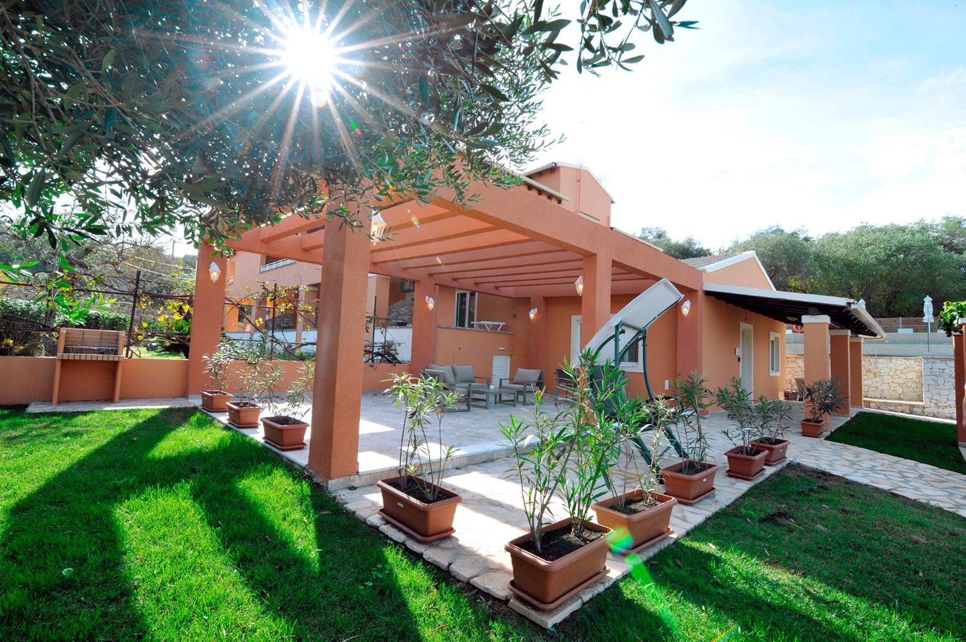 Pyramid City Apartments Άγιος Σπυρίδωνας Εξωτερικό φωτογραφία