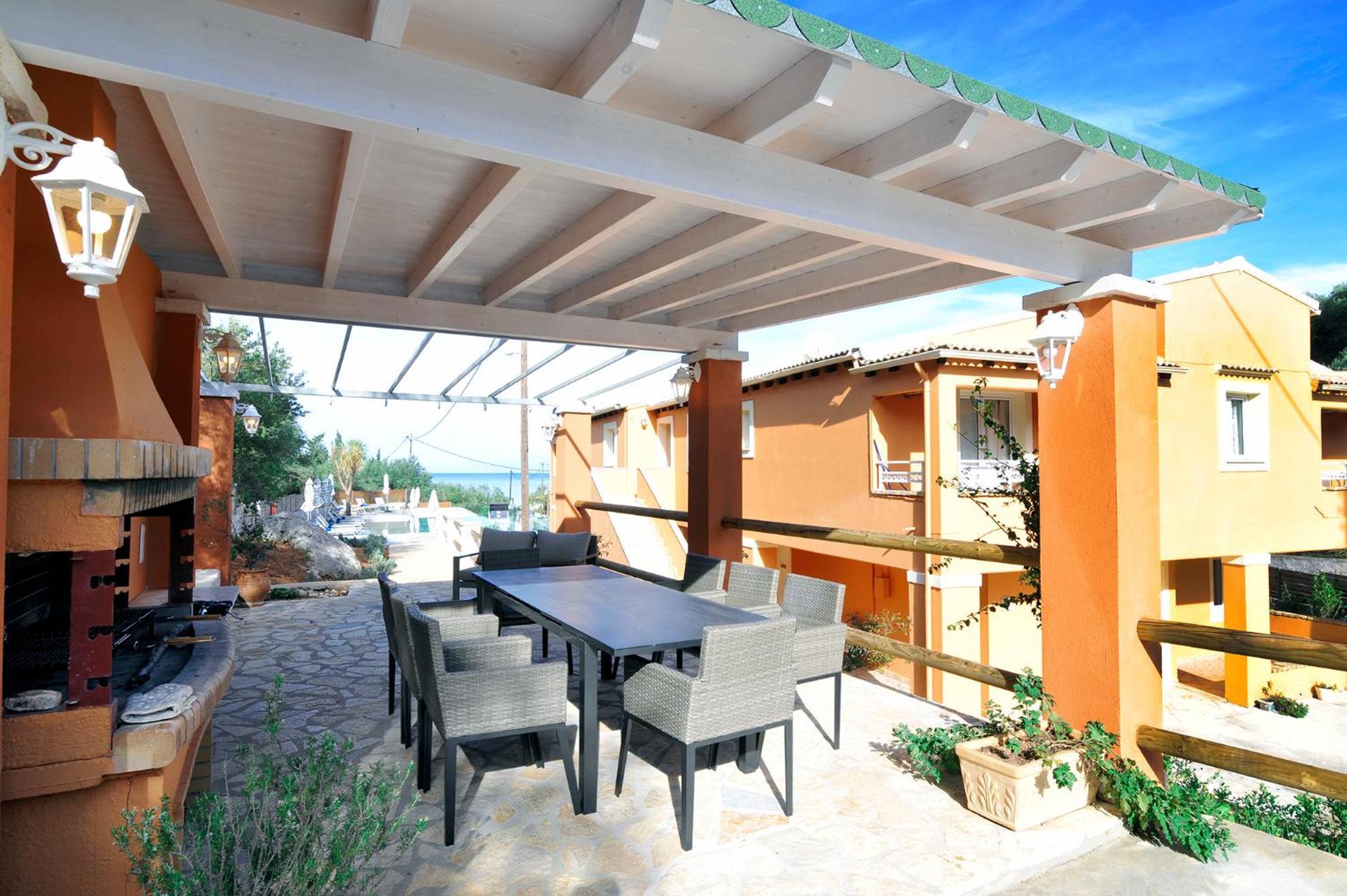 Pyramid City Apartments Άγιος Σπυρίδωνας Εξωτερικό φωτογραφία